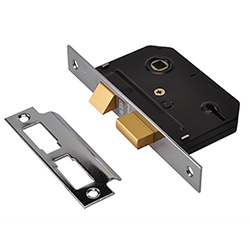 Yale Essentials 3 Lever Sashlock