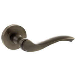 Atlantic Old English Warwick Round Rose Lever Door Handle - 121mm W