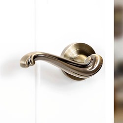 Atlantic Old English Colchester Lever Door Handle on Round Rose - 112mm L