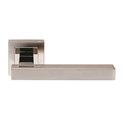Carlisle Brass Eurospec Renzo Square Cut Straight Bar Lever on Square Rose