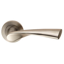 Carlisle Brass Eurospec Steelworx Breeze Lever Handle on Round Rose