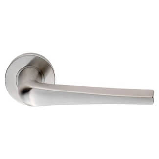 Carlisle Brass Eurospec Plaza Lever Handle On Round Rose