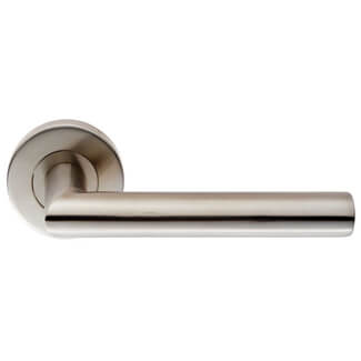 Carlisle Brass Eurospec Mitred Round Oval Shaped Bar Lever Handle