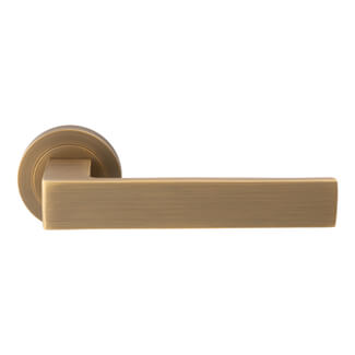 Carlisle Brass Sasso Lever Handle On Round Rose - 129 x 55mm