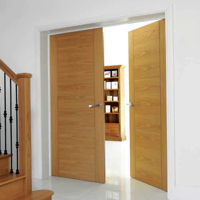 JB Kind Mistral Pre-Finished Oak 3-Panels Internal Door