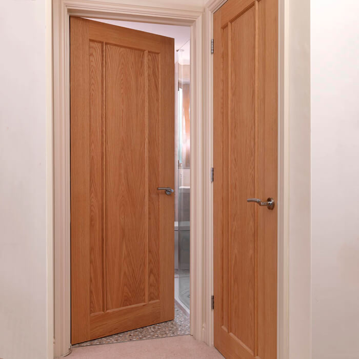 JB Kind Eden Un-Finished Oak 3-Panels Internal Door