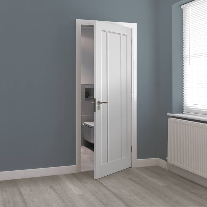 JB Kind Jamaica White Primed 3-Panels Internal Door