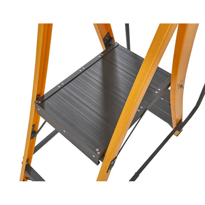 Werner Megastep Fibreglass Stepladder