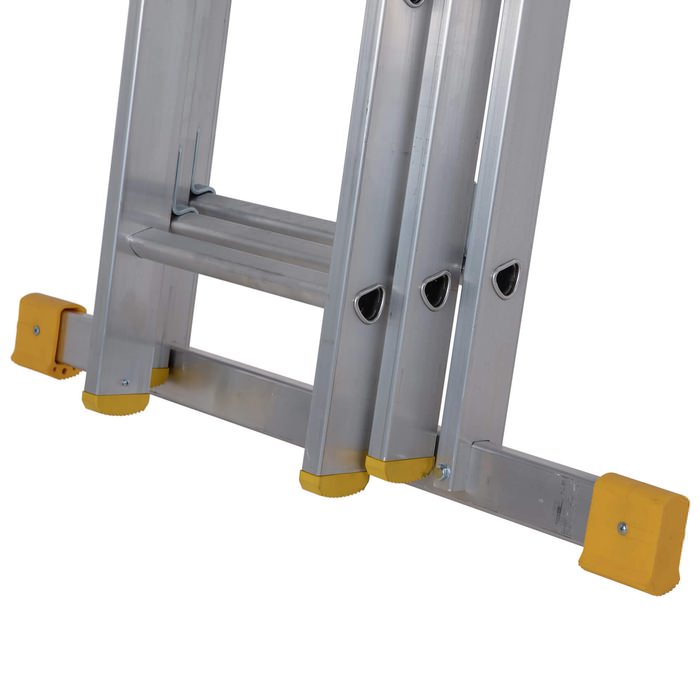 Werner Box Section 8 D-Rung Triple Extension Aluminium Ladder 2.41m