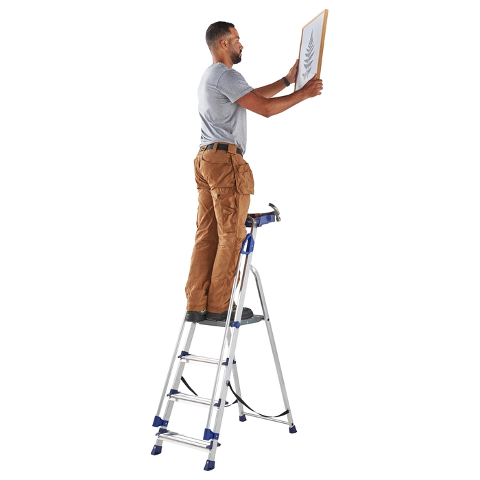 Werner 4 Tread Workstation Aluminium Stepladders