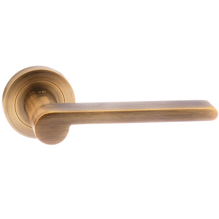 Atlantic Senza Pari Darrio Lever Door Handle