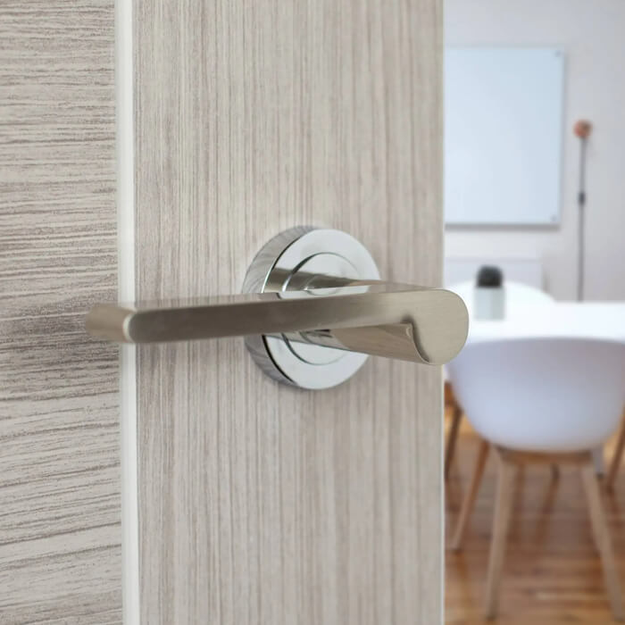 Atlantic Senza Pari Darrio Lever Door Handle