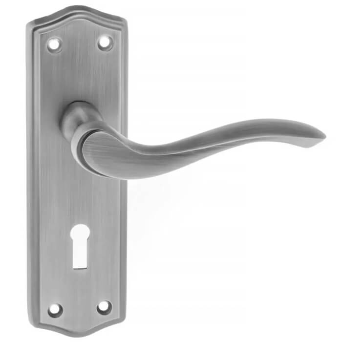 Atlantic Old English Warwick Key Lever Door Handle