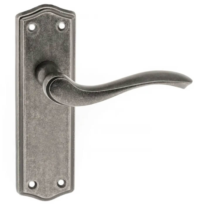 Atlantic Old English Warwick Latch Lever Door Handle On Backplate