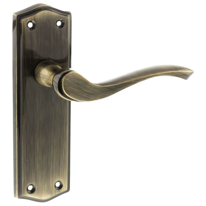 Atlantic Old English Warwick Latch Lever Door Handle On Backplate