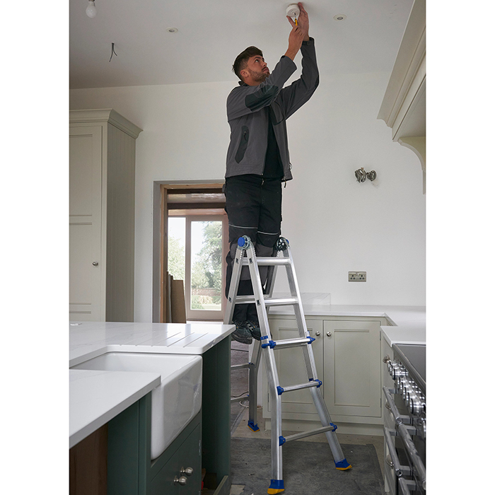 Werner 4 x 3 - 4 Way Telescopic Multi-Purpose Ladder 2.94m