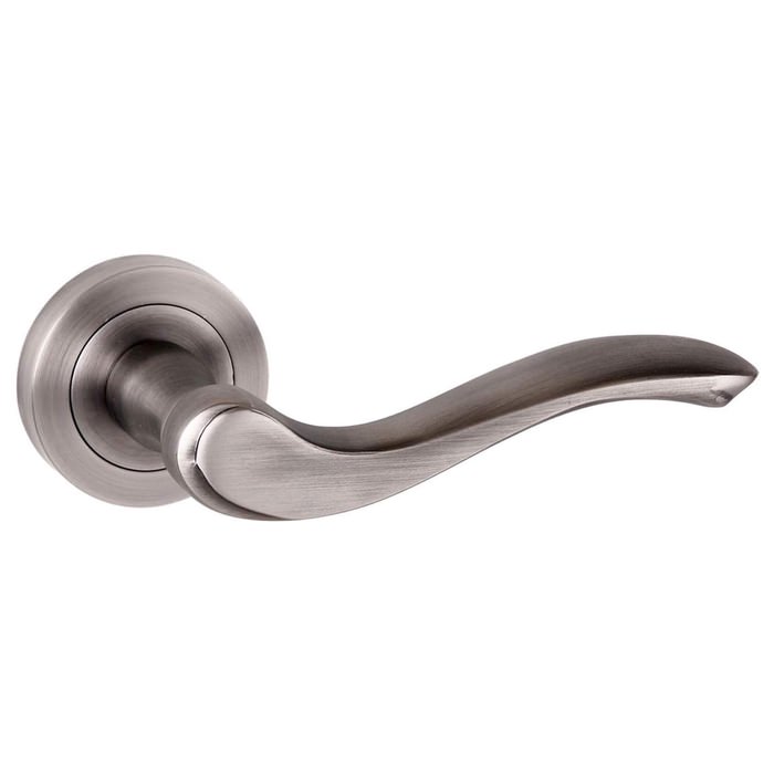 Atlantic Old English Warwick Round Rose Lever Door Handle