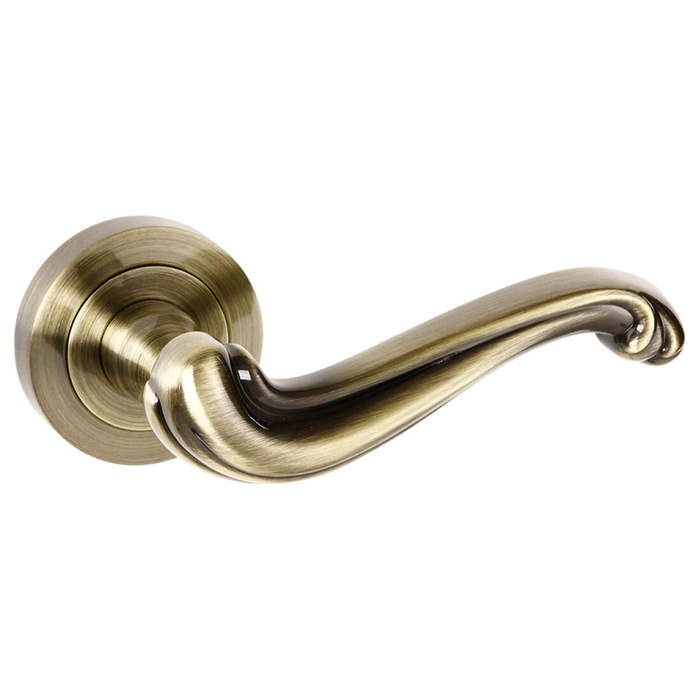 Atlantic Old English Colchester Round Rose Lever Door Handle