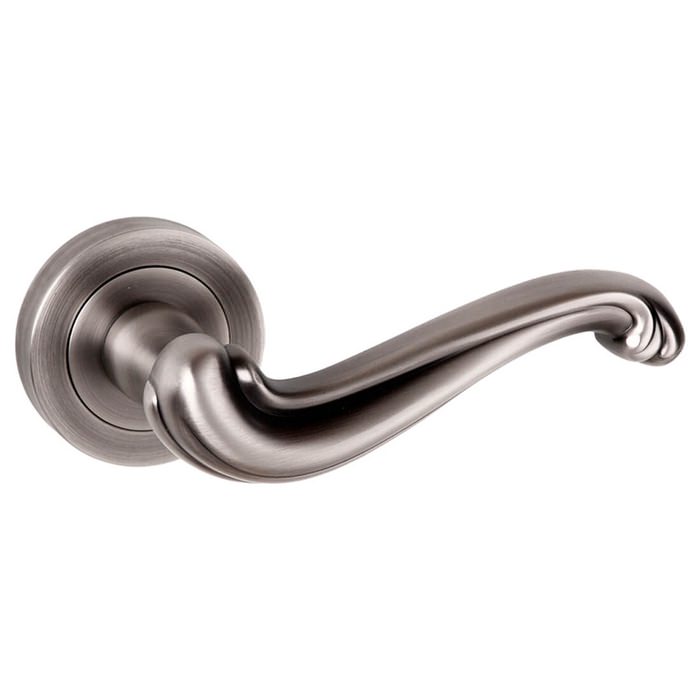 Atlantic Old English Colchester Round Rose Lever Door Handle