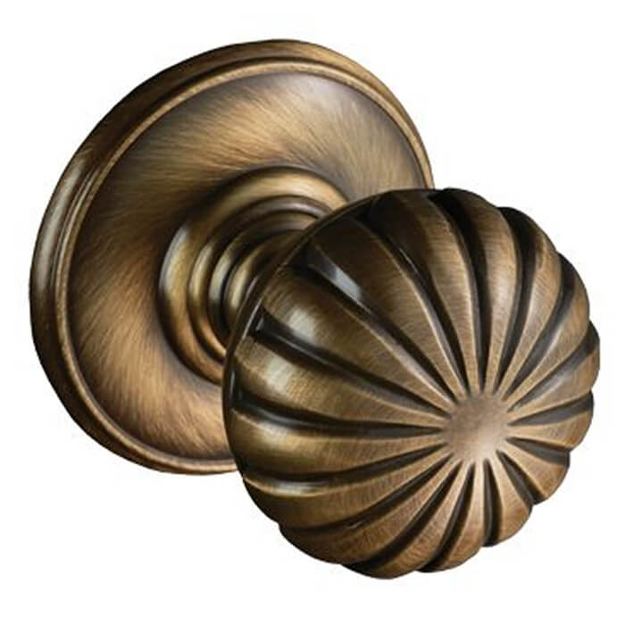 Carlisle Brass Delamain Flower Design Door Knob