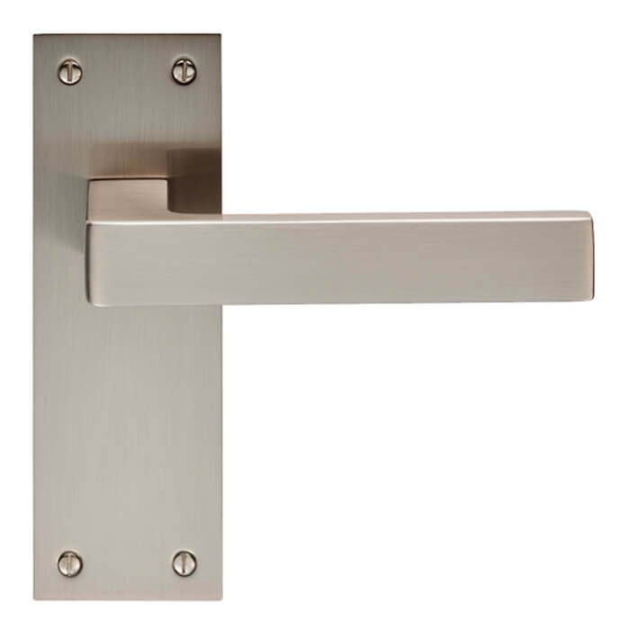Carlisle Brass Sasso Lever on Latch Backplate – 150 x 50mm
