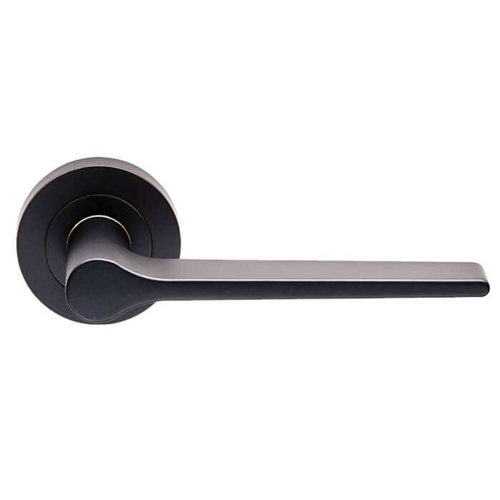 Carlisle Brass Velino Straight Lever Handle On Round Rose - 120 x 60mm
