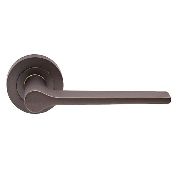 Carlisle Brass Velino Straight Lever Handle On Round Rose - 120 x 60mm