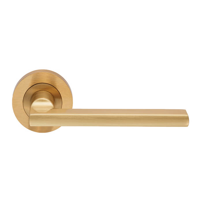 Carlisle Brass Trentino Straight Lever Handle On Round Rose - 124 x 63mm