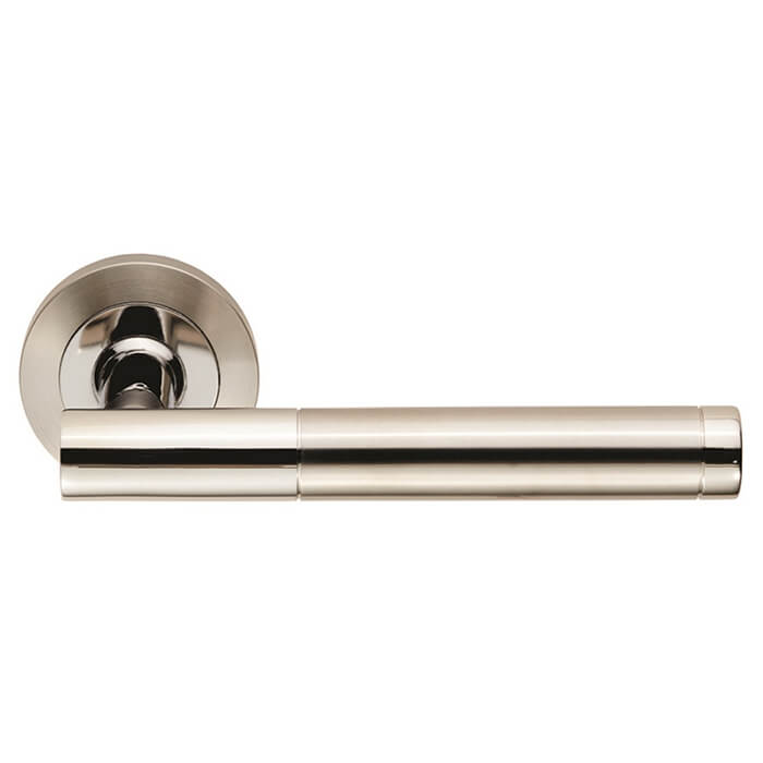 Carlisle Brass Eurospec Steelworx Philadelphia Lever Handle On Round Rose