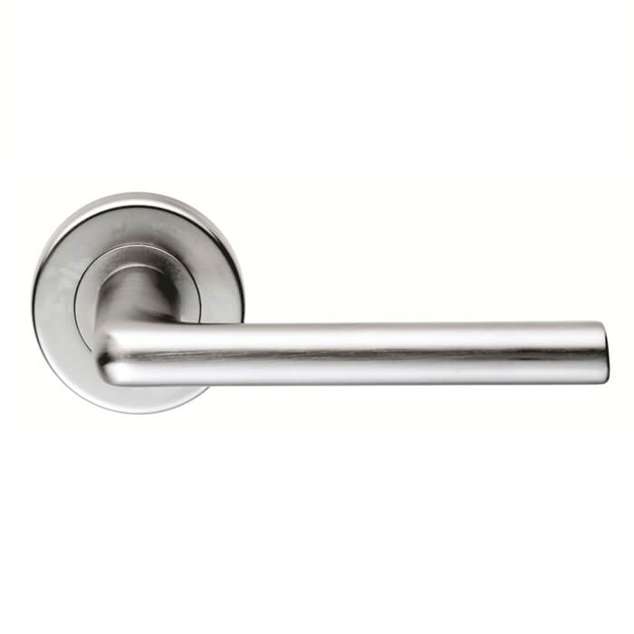 Carlisle Brass Serozzetta Uno Straight Lever Handle on Concealed Round Rose