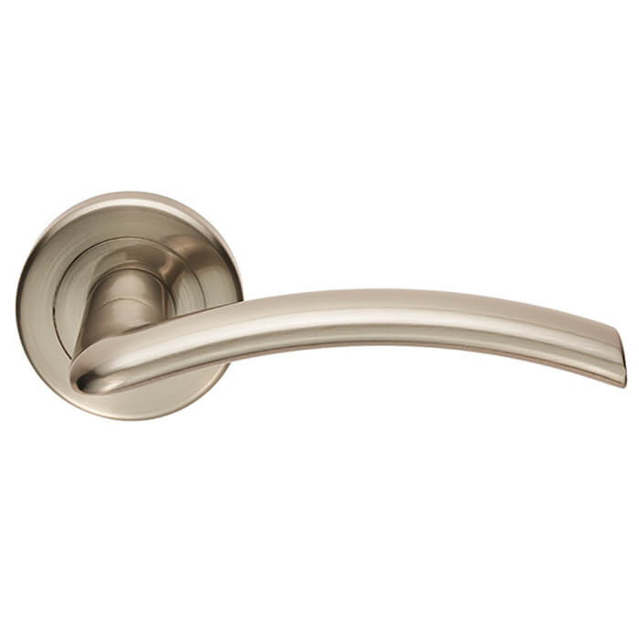 Carlisle Brass Serozzetta Trenta Lever Handle on Round Rose