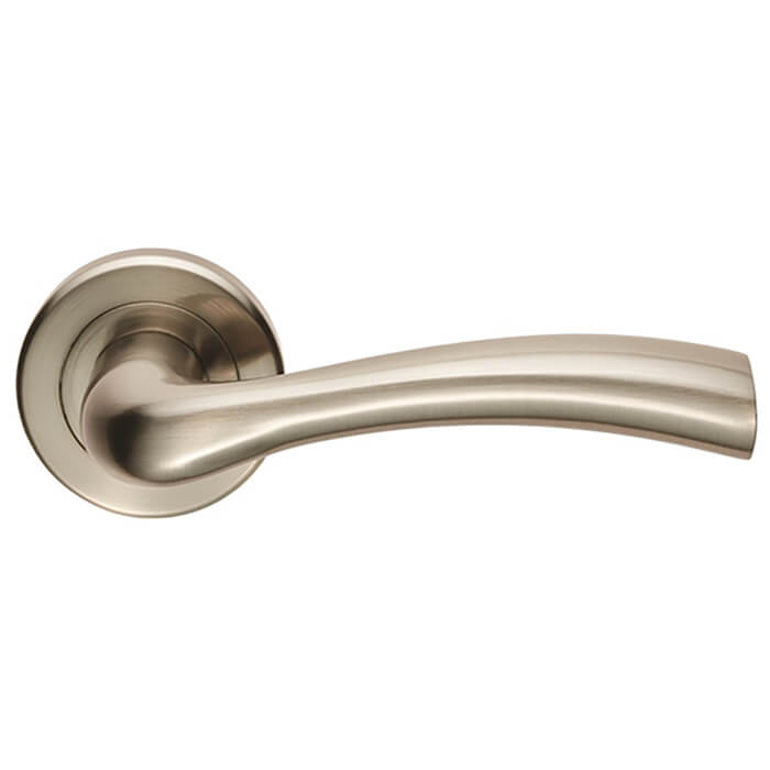 Carlisle Brass Serozzetta Cinquanta Lever Handle on Round Rose
