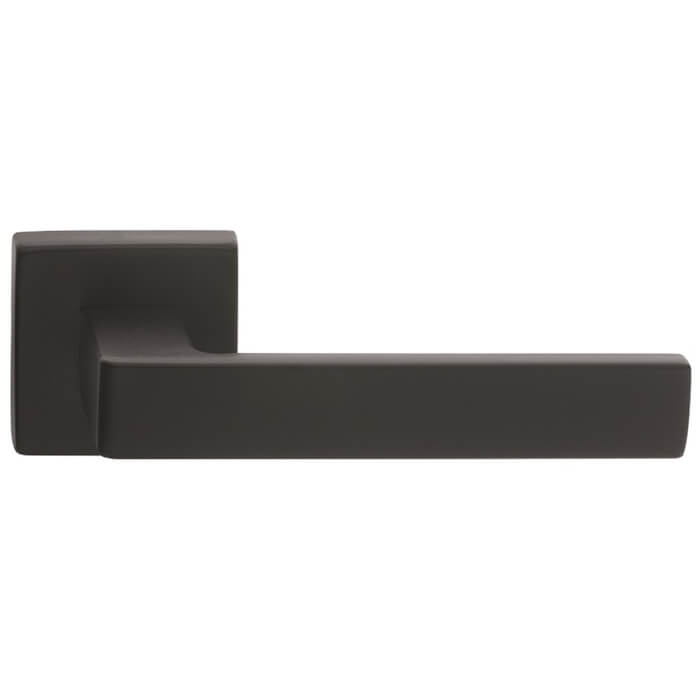 Carlisle Brass Manital Techna Straight Lever Handle on Concealed Square Rose