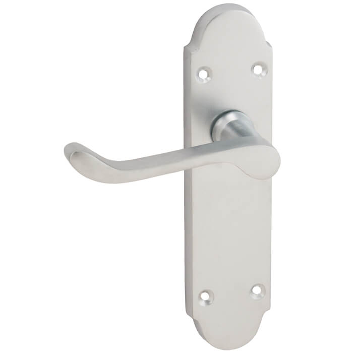 Joseph Miles Victorian Shaped Lever Handle on Latch Backplate