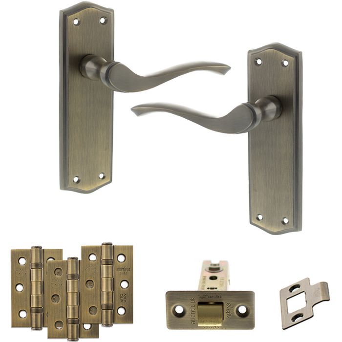 Atlantic Old English Warwick Lever on Backplate Latch Set