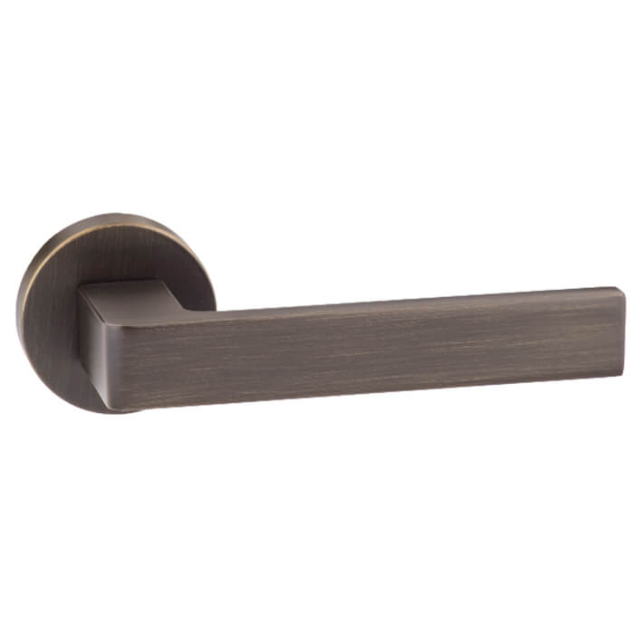 Atlantic Forme Asti Lever Door Handle on Minimal Round Rose - 129mm L